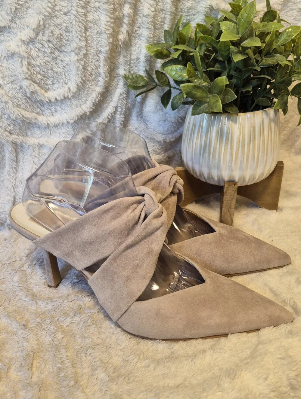 NEW Dolce Vita Kelsy Heels Suede Slip On Mules Beige Nude Pointed Toe Size 10